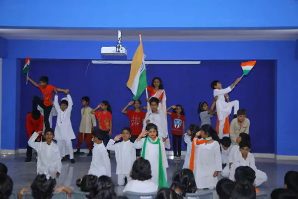 Manikonda school fees